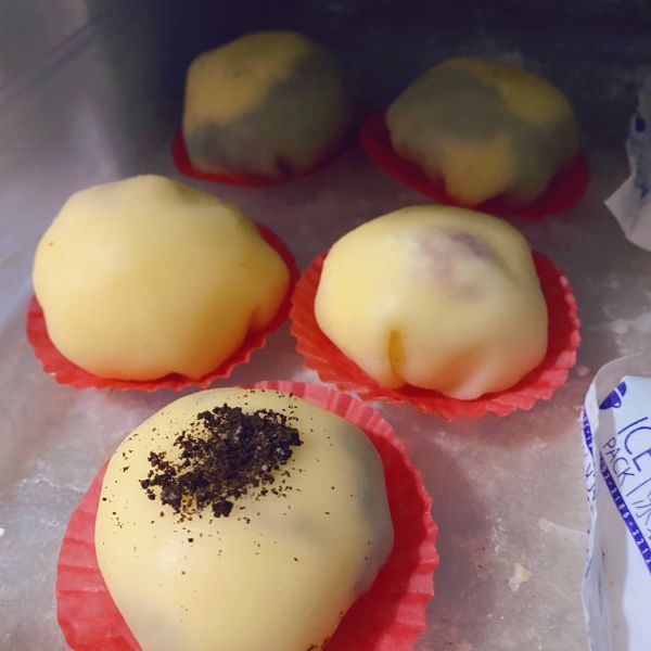 草莓奥利奥雪媚娘