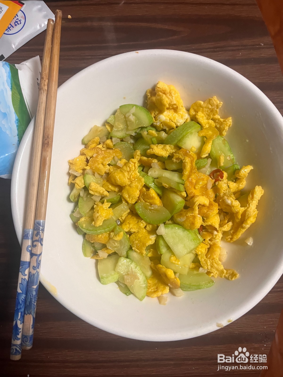 西葫芦炒鸡蛋的做法