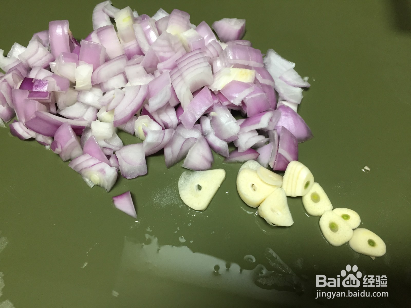 小茴香面皮青椒鸡肉披萨