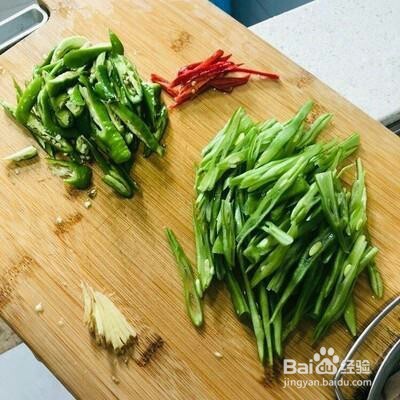 辣椒炒肉的做法