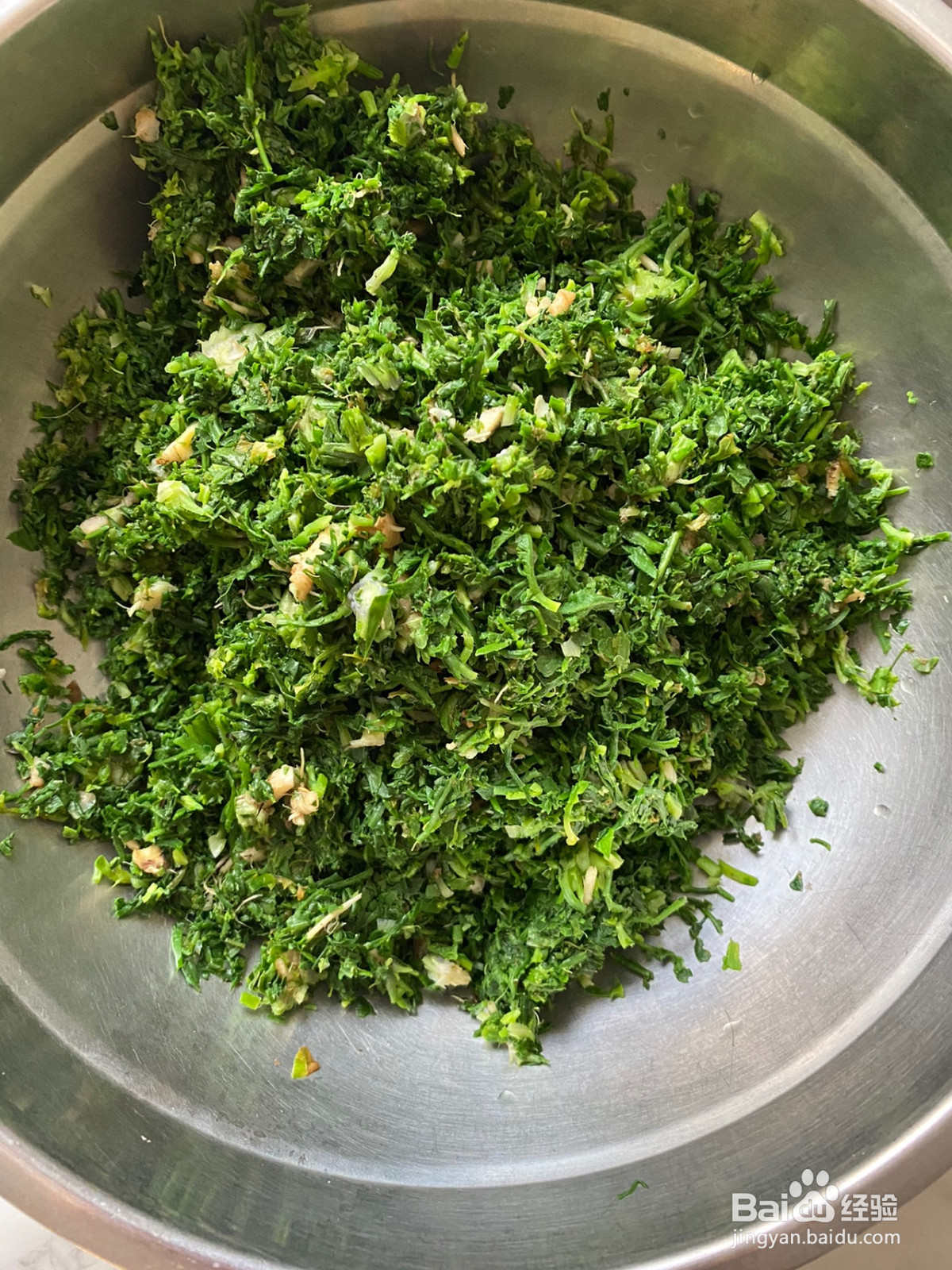 荠菜包子的做法