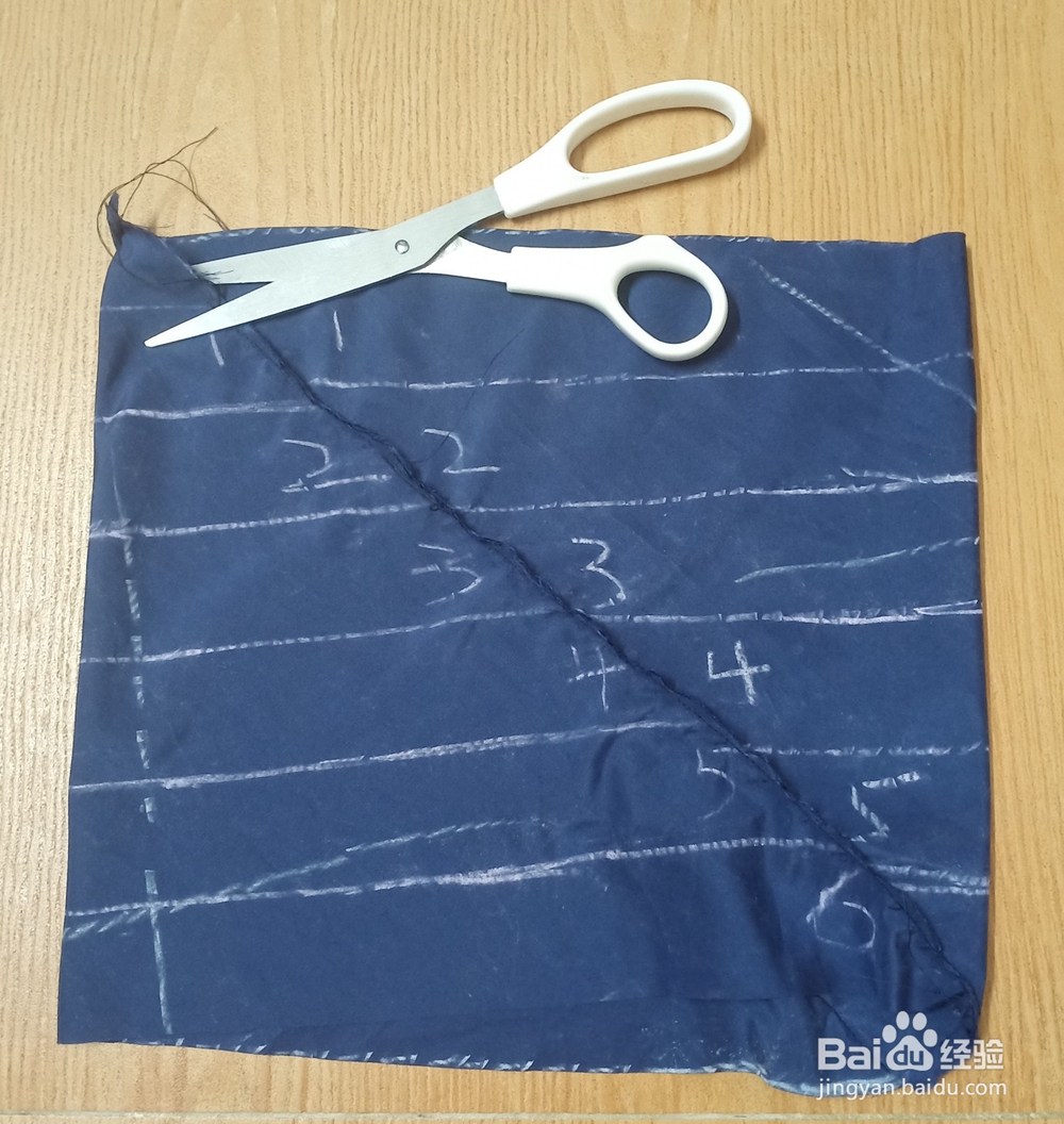 程太太做手工之——如何简单快速裁出45度斜布条