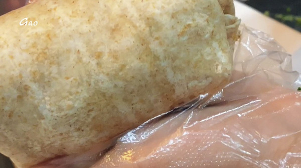 青柠辣酱风味鸡肉卷