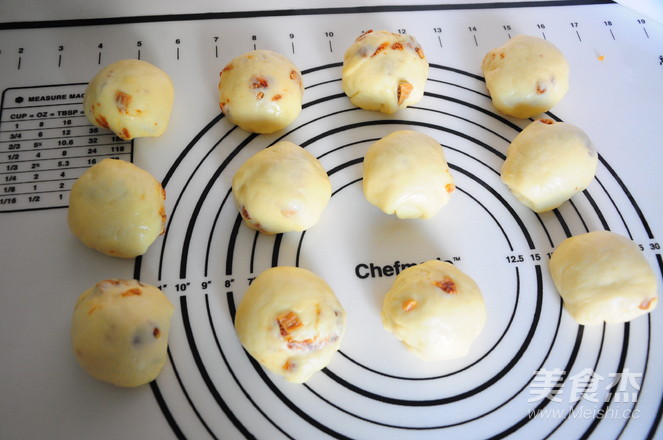 椰蓉无花果玫瑰面包