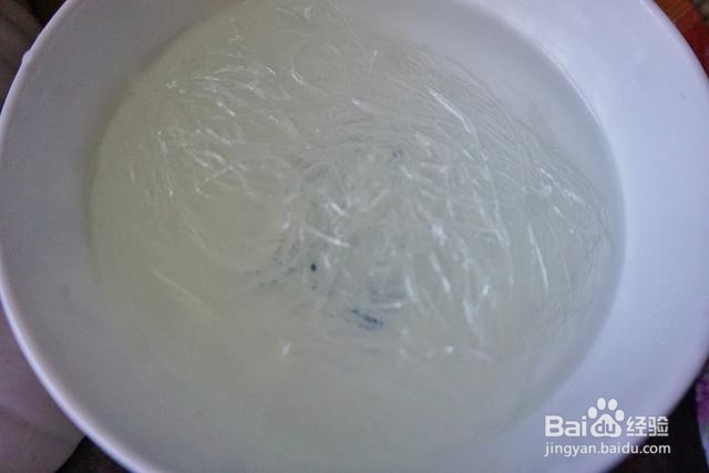 家庭自制蒜香粉丝鲍鱼蒸蛋