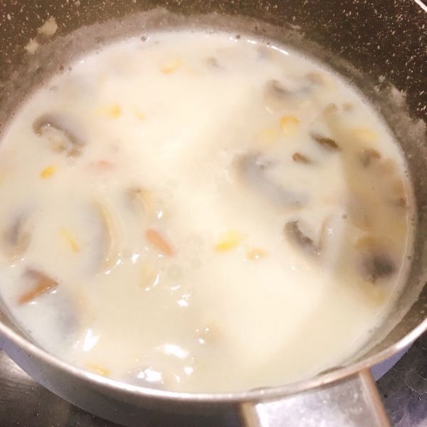 奶香虾仁蘑菇汤