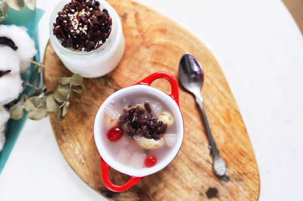 蔓越莓莲子百合西米梨汤