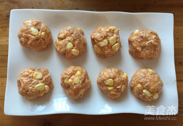 杂蔬玉米肉丸子