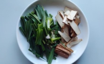青蒜香干炒肉丝