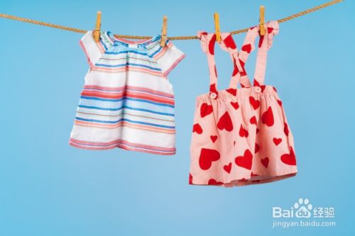 怎么样给宝宝选衣服，给宝宝买衣服要注意什么？