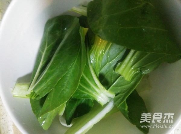 素丸子焖青菜