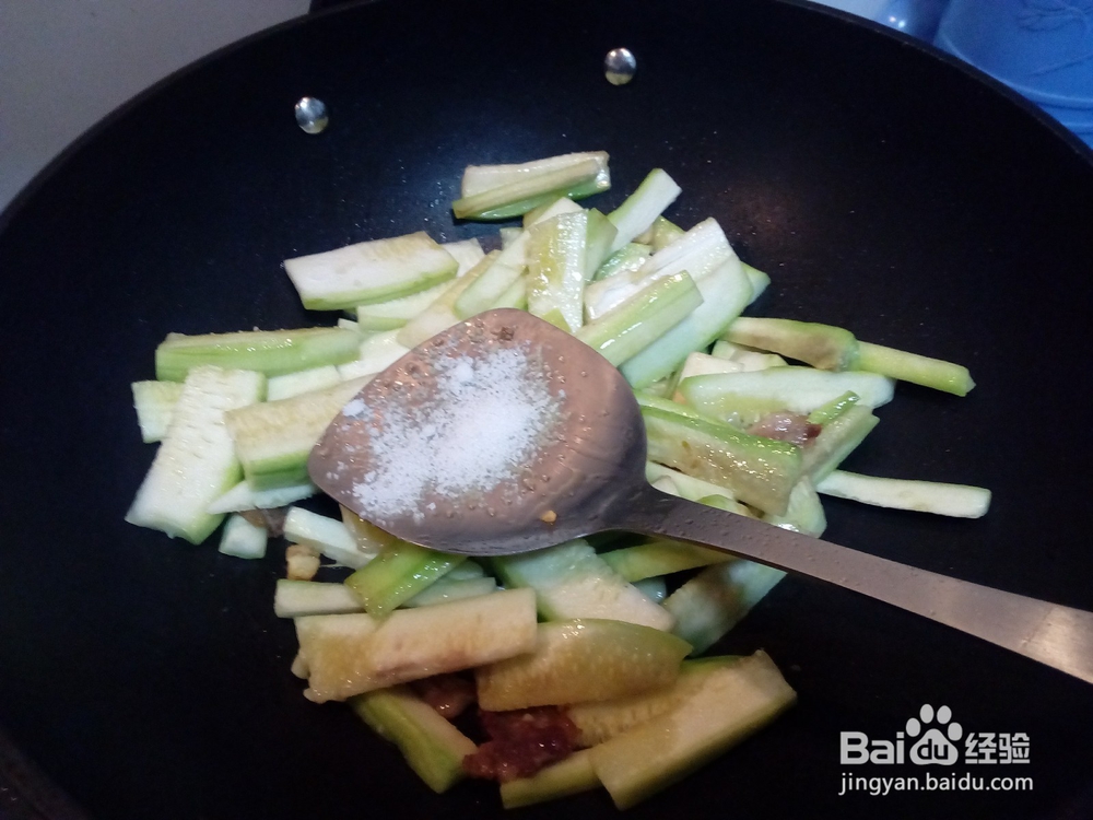 家常咸肉丝瓜汤的做法