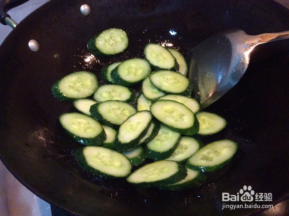 鸡胸肉的做法_黄瓜鸡片汤