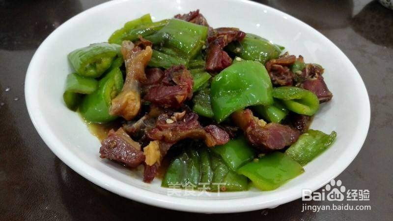 怎么做青椒炒腊鸭腿