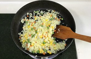 黄金酱油炒饭做法
