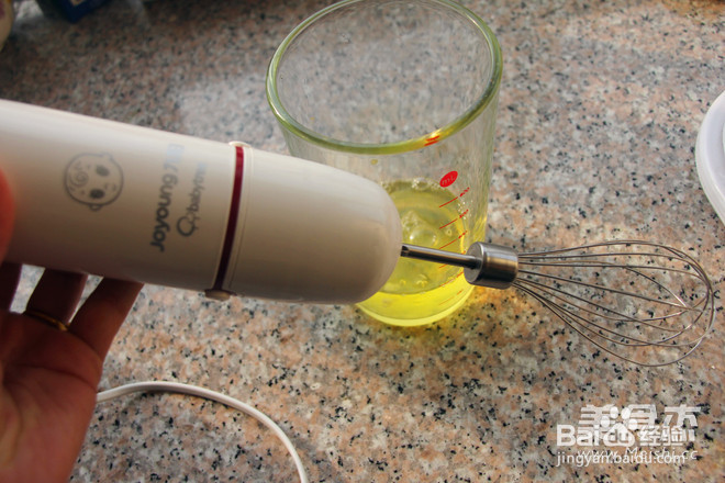 彩糖戚风的做法