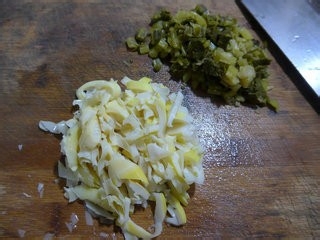 雪菜笋尖炒年糕