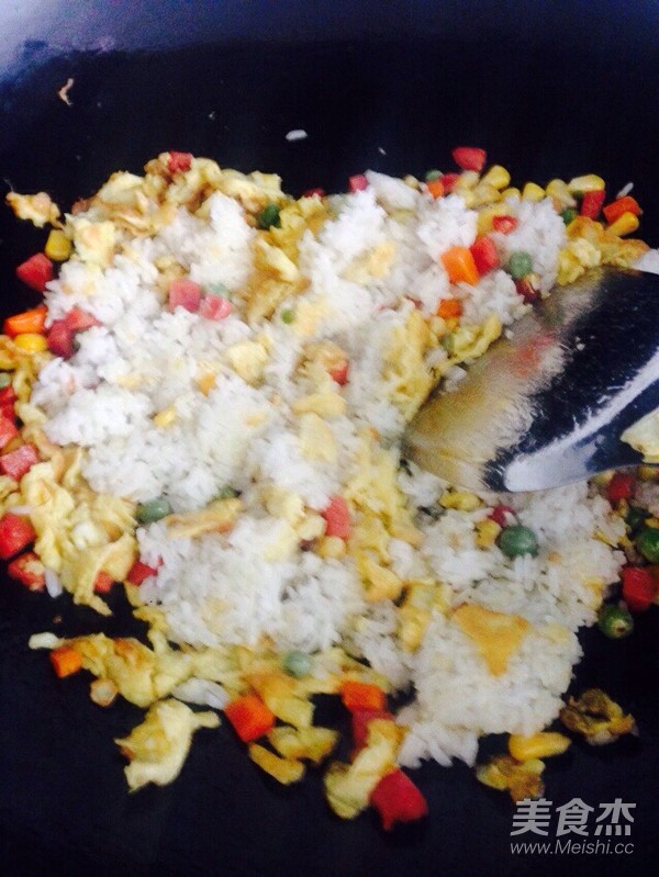 蛋炒饭的家常做法