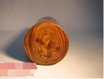 黄花梨怎么鉴别