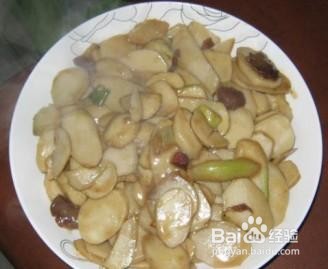 五花肉炒芋头片