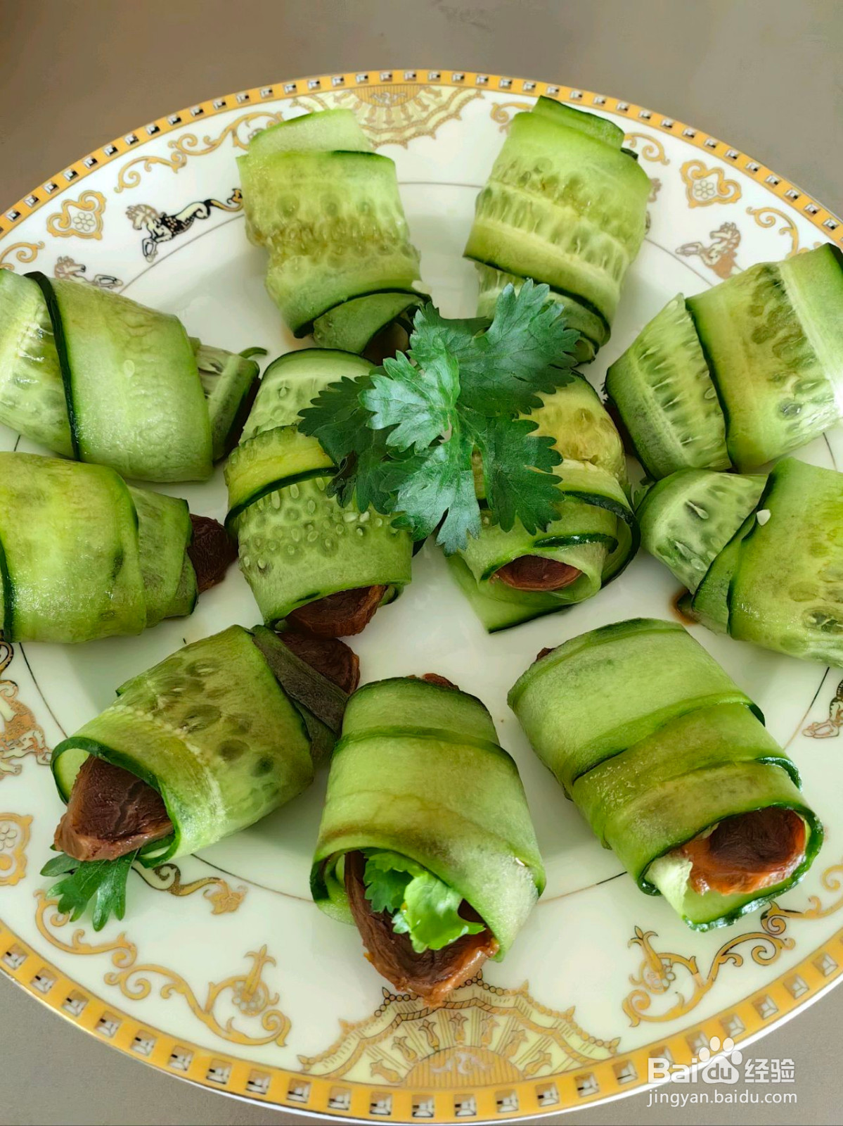 清新爽口牛肉青瓜卷的做法