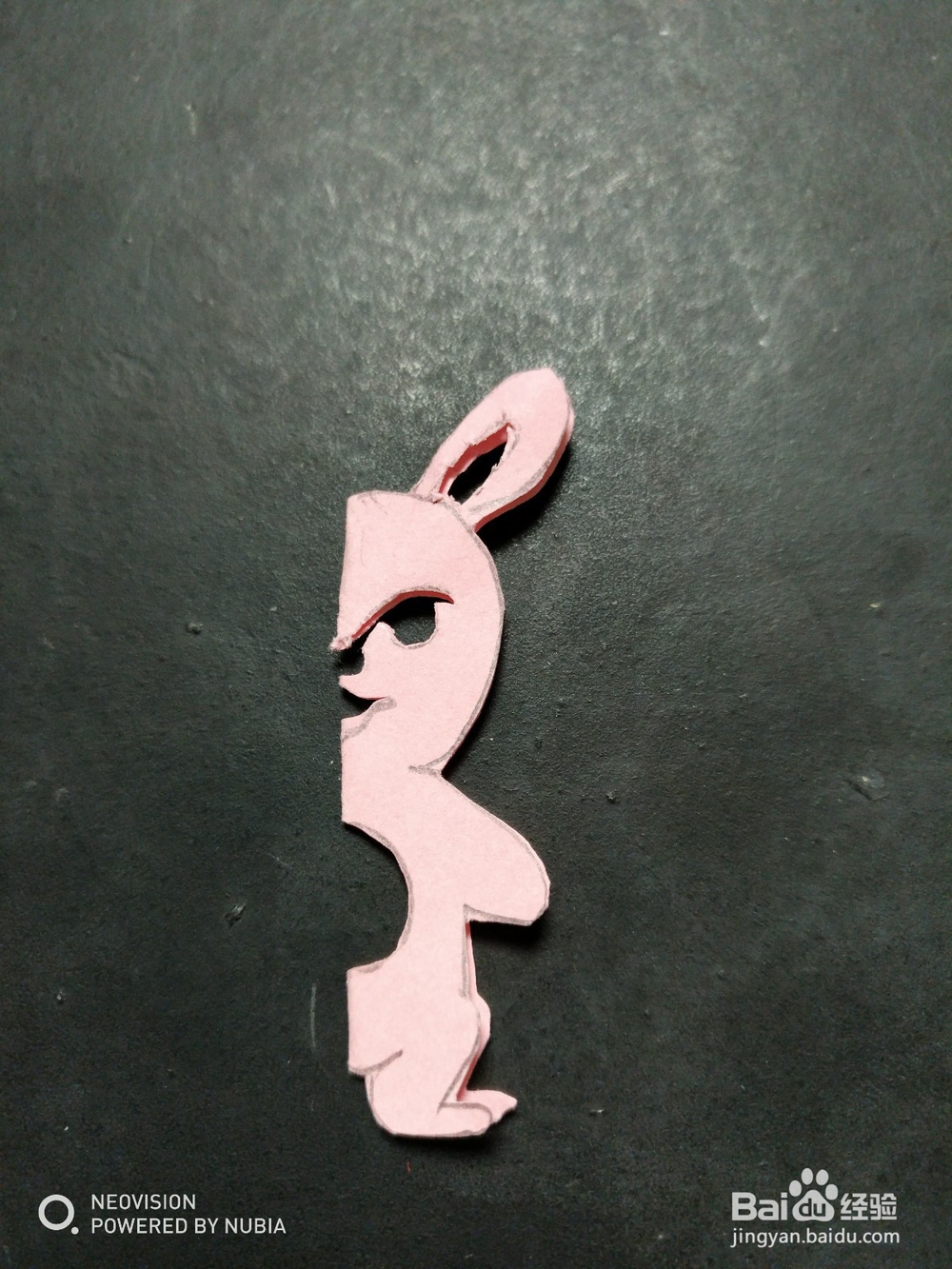 怎么剪大眼睛的小兔子