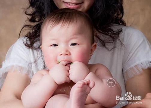 护理新生儿的注意事项 2