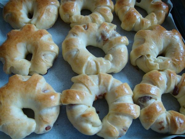 葡萄干花形面包