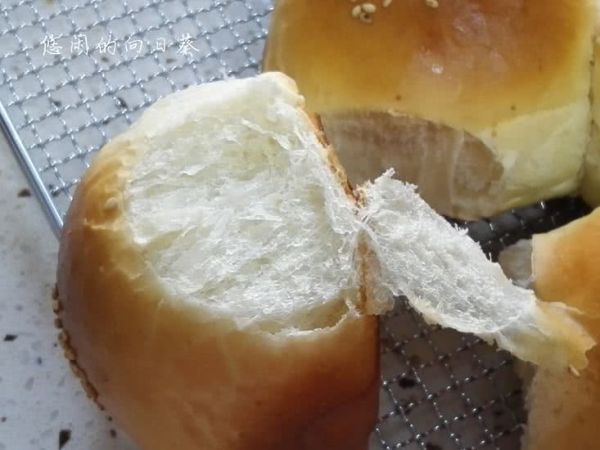 全麦芝麻小餐包