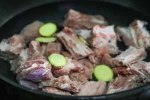 怎么做排骨豆角焖面