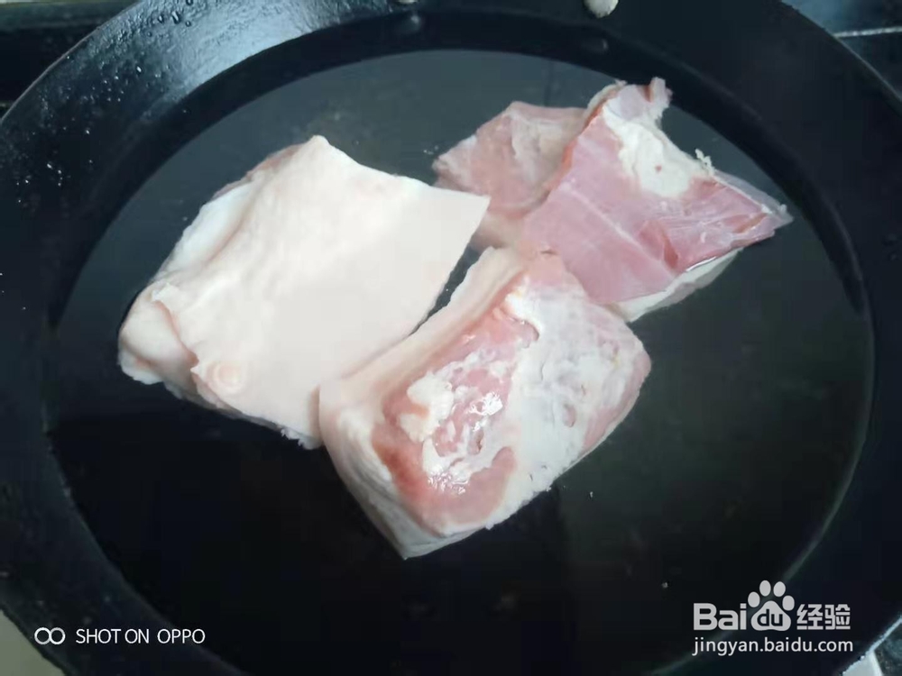 川菜中正宗咸烧白的制作步骤