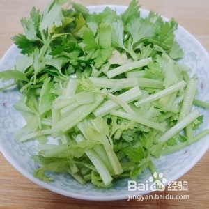 食补养生双椒芹菜牛肉丝的做法