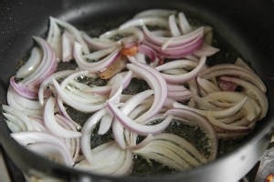 怎么做美味的新疆羊肉抓饭
