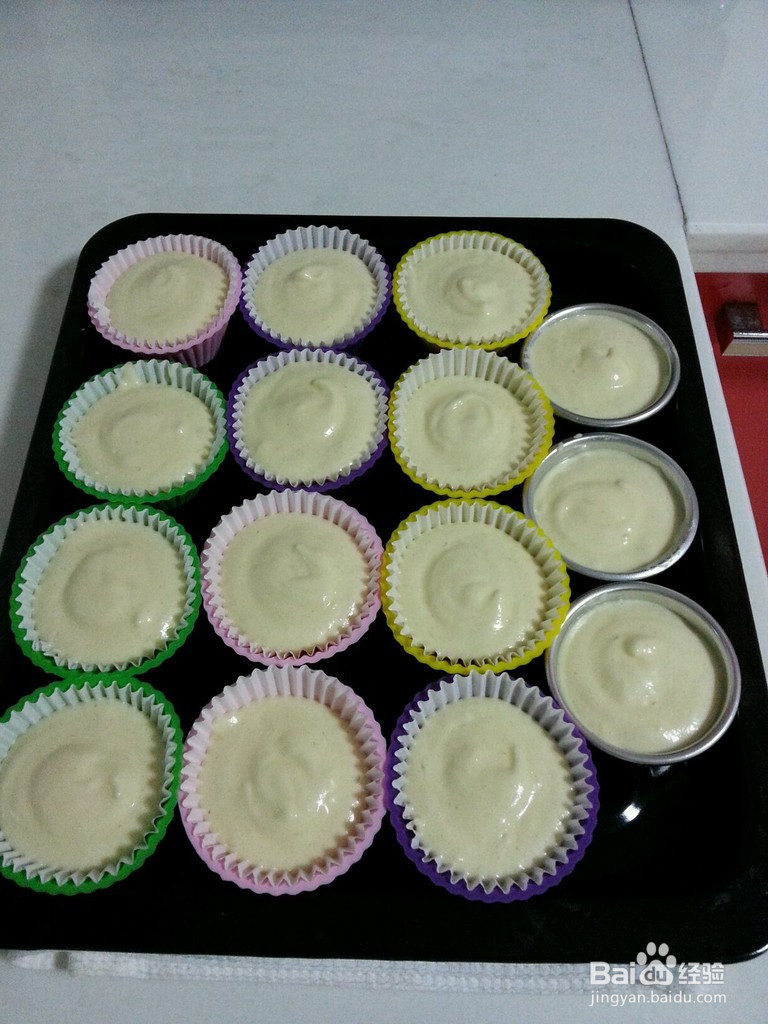 分蛋海绵杯子蛋糕的做法