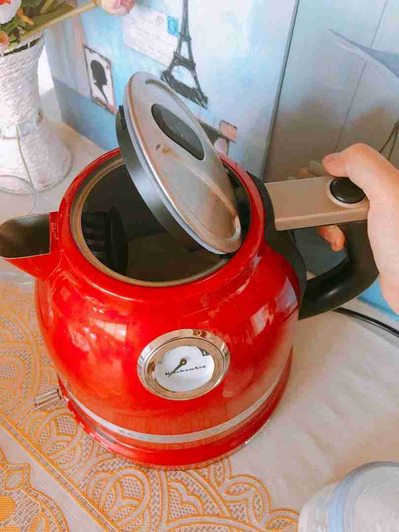 起早不在害怕没有热水喝了，用智能温控电水壶