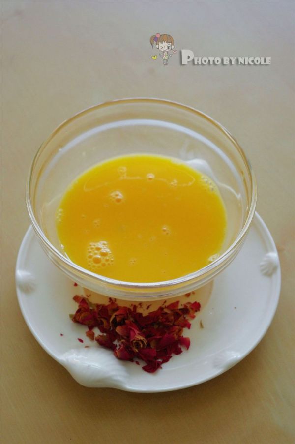 奶香玫瑰煎蛋饼