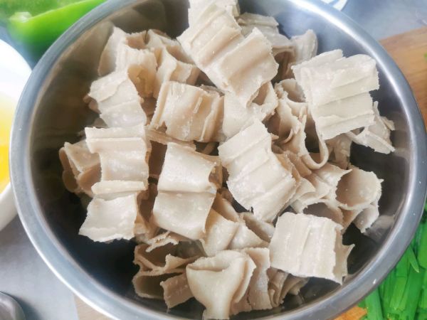 韭菜鸡蛋栲栳栳