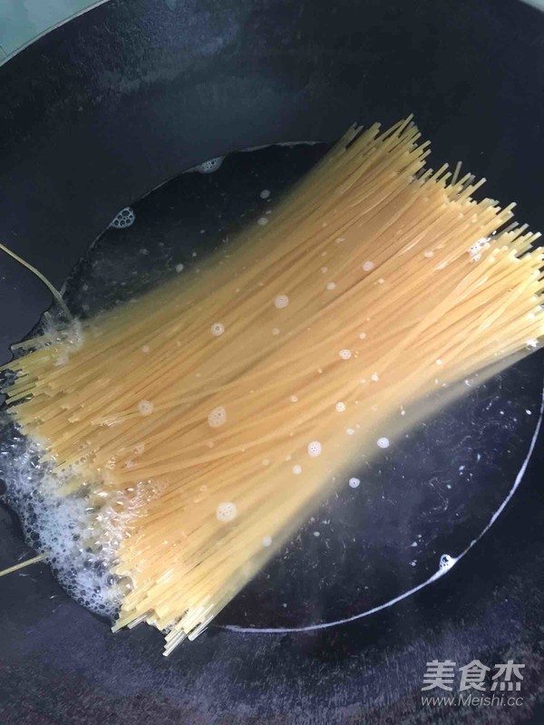 黑椒牛排的做法