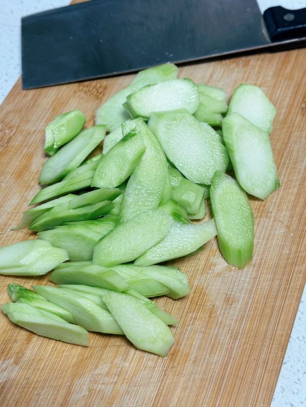 腊肉白蘑炒芥蓝