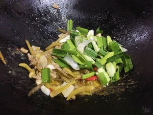 泡椒鸭肠的做法