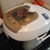 如何做出湖北年夜菜—板栗鸡汤水面？