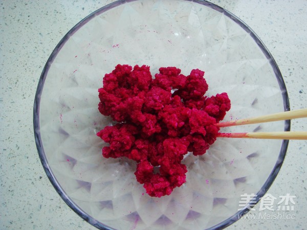 莲蓉花朵和果子