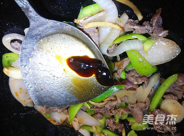 时蔬炒牛肉的做法