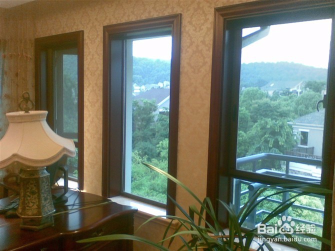 家居纱窗清洗都有哪些方法？