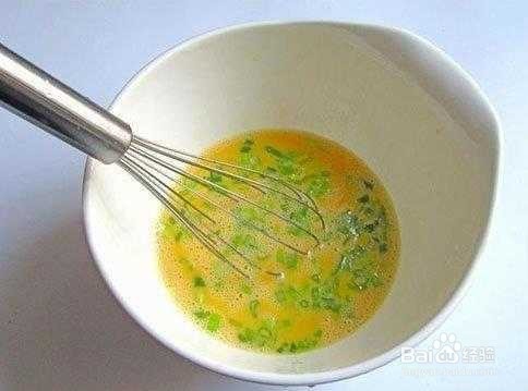 辣椒抱蛋,鸡蛋不嫩可能是少了这一步