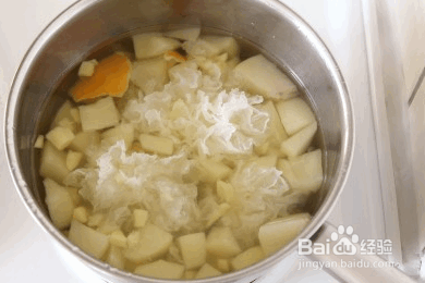 银耳陈皮生姜炖梨的做法