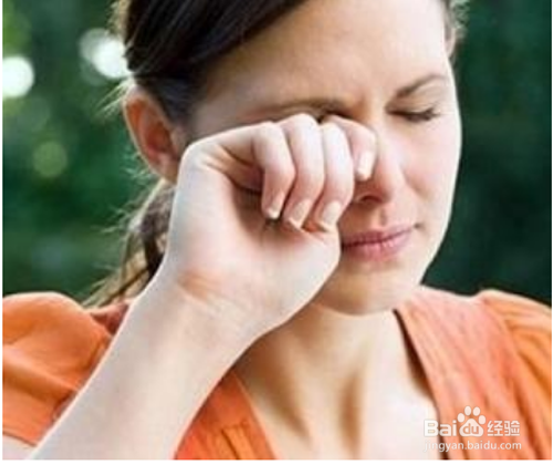 颈椎压迫神经的症状