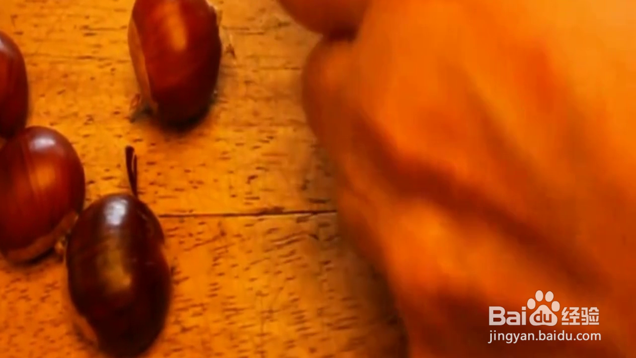 如何快速巧妙地剥开板栗的小技巧