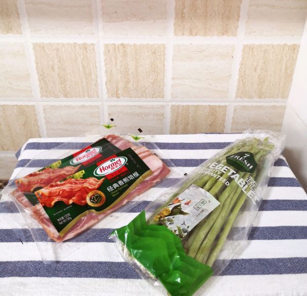 香煎培根芦笋卷