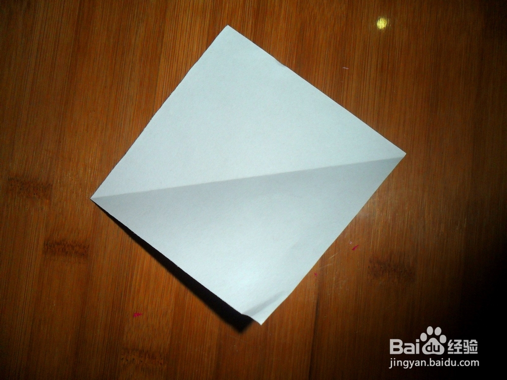 怎样用皱纹纸做卷花？